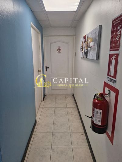 EXCELENTE OPORTUNIDAD "SE VENDE OFICINA EN EDIFICIO TAIRA" — foto 6