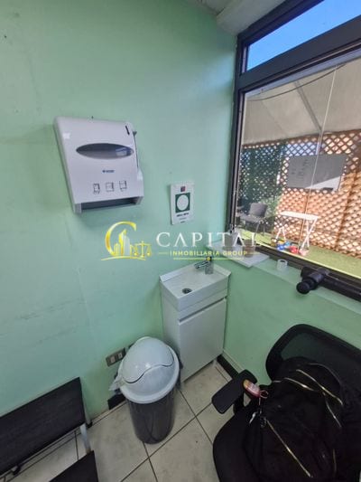 EXCELENTE OPORTUNIDAD "SE VENDE OFICINA EN EDIFICIO TAIRA" — foto 5